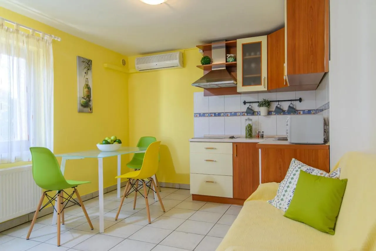 Family Friendly Apartments With A Swimming Pool Okrug Gornji, Ciovo - 18827 Trogir 0*,