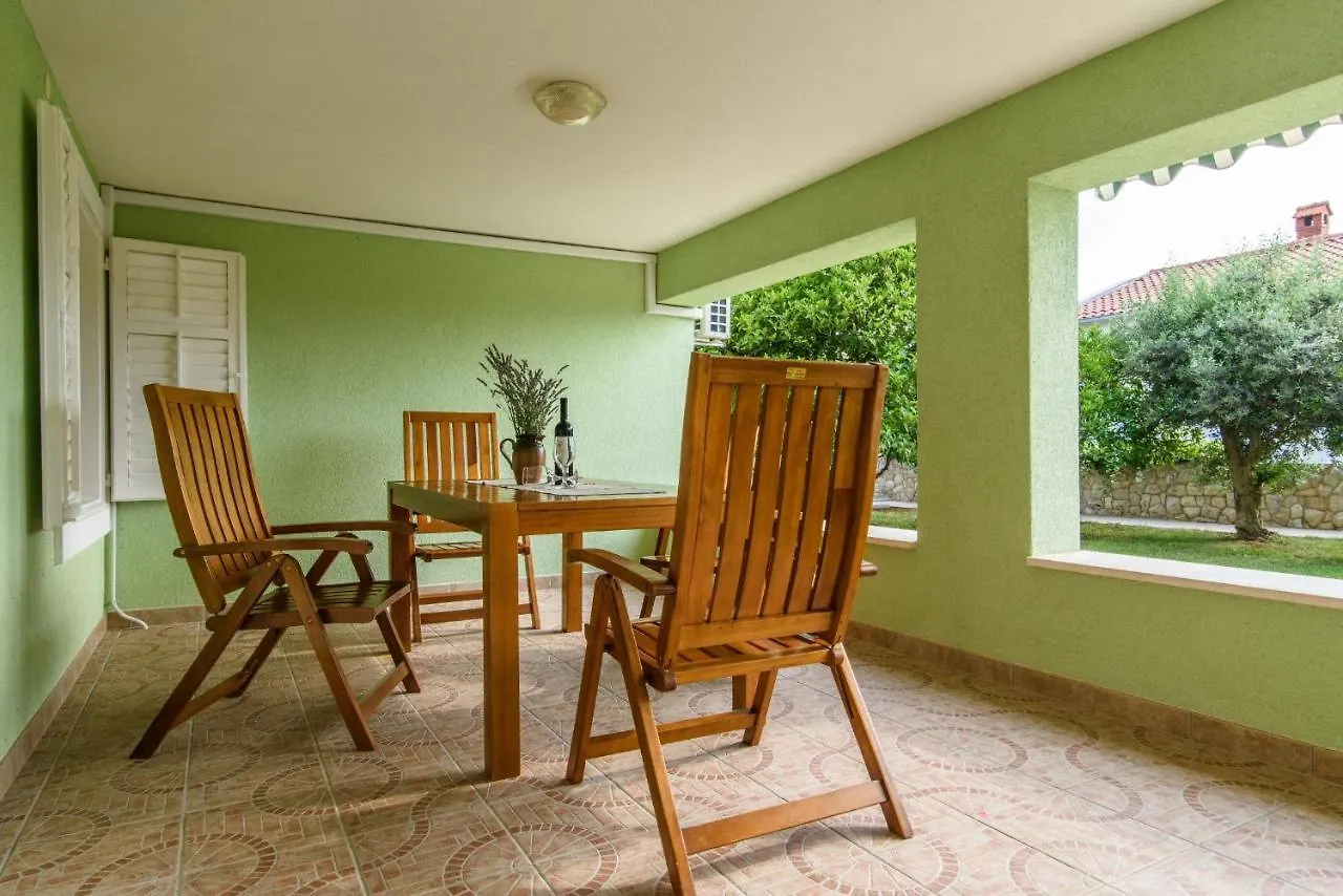 Family Friendly Apartments With A Swimming Pool Okrug Gornji, Ciovo - 18827 Trogir