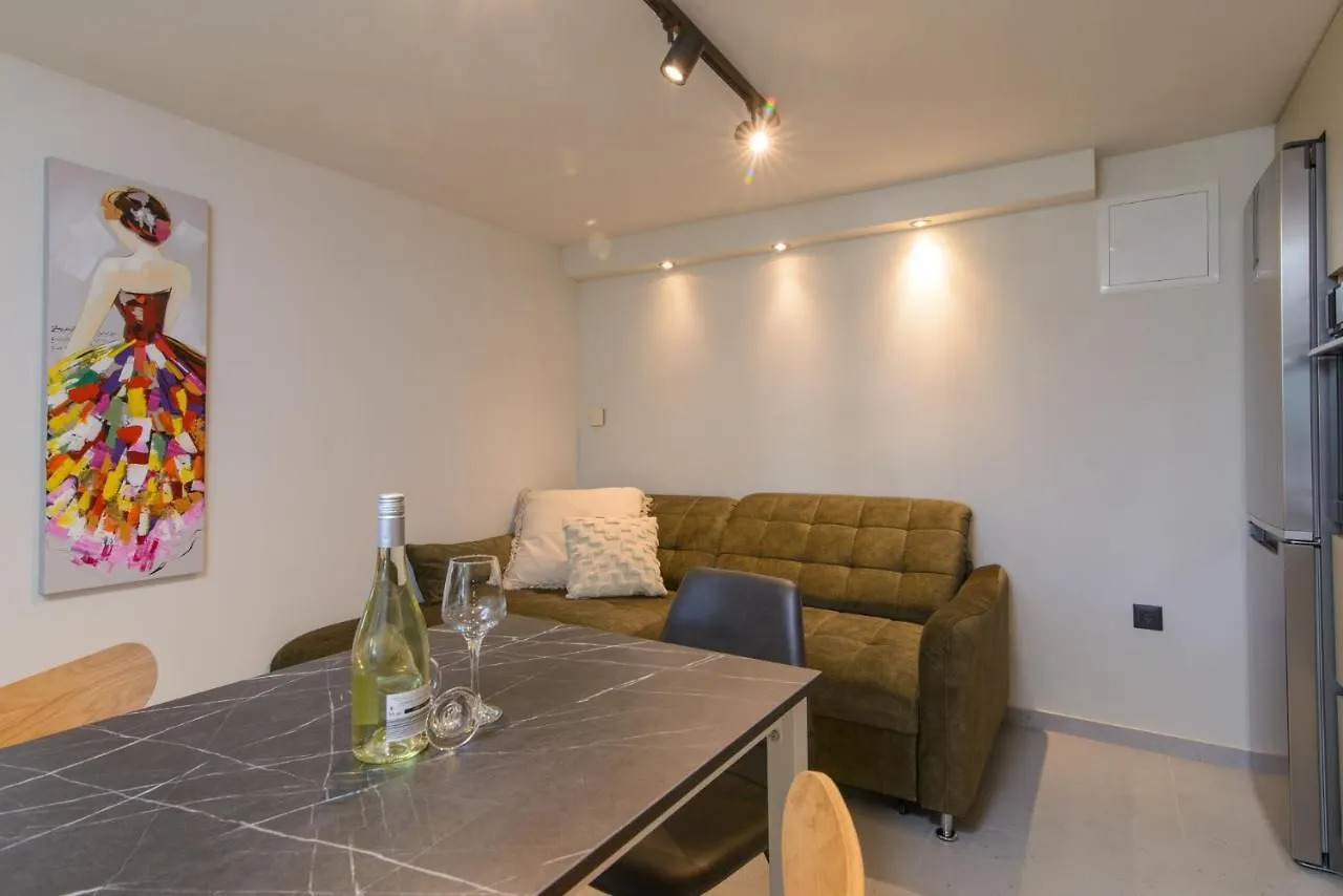 Family Friendly Apartments With A Swimming Pool Okrug Gornji, Ciovo - 18827 Trogir Croatia