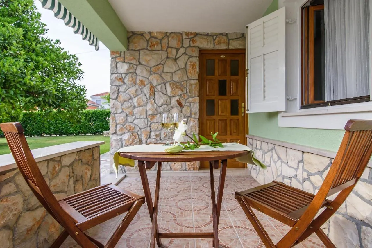 Family Friendly Apartments With A Swimming Pool Okrug Gornji, Ciovo - 18827 Trogir 0*,